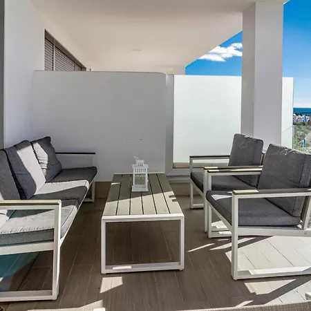 דירה Ov5bb- Modern Family Flat, Lovely Views אסטפונה